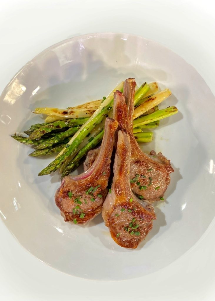Seared Lamb Chops with Asparagus