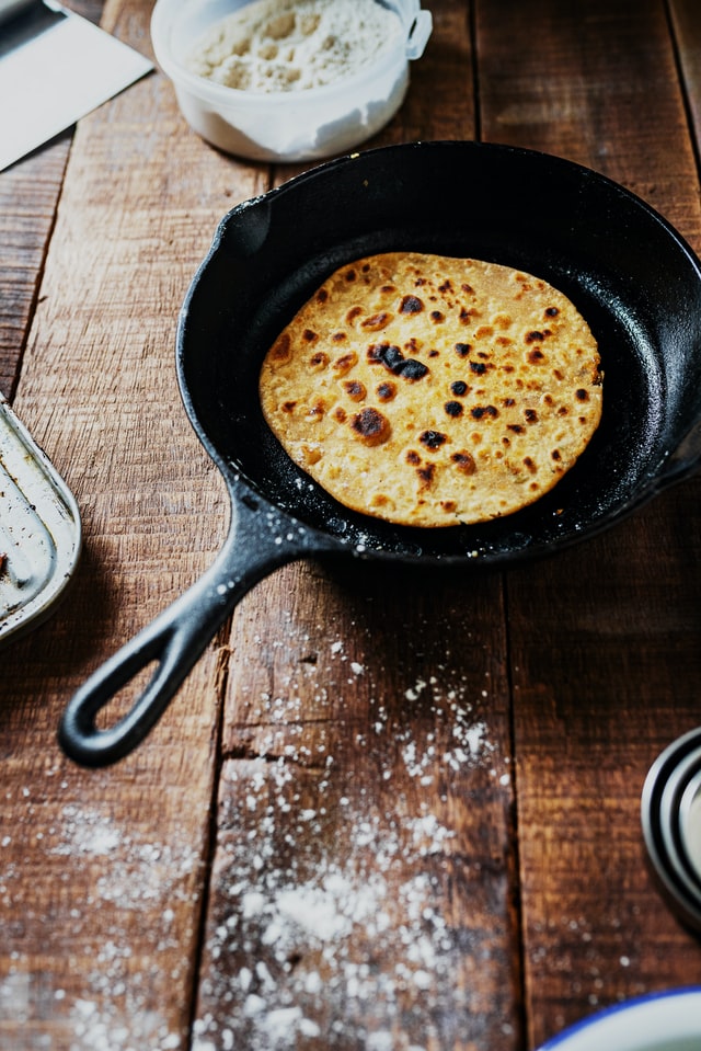 Cast iron skillet