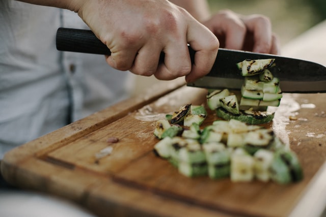 Knife Skills: Blade Grip